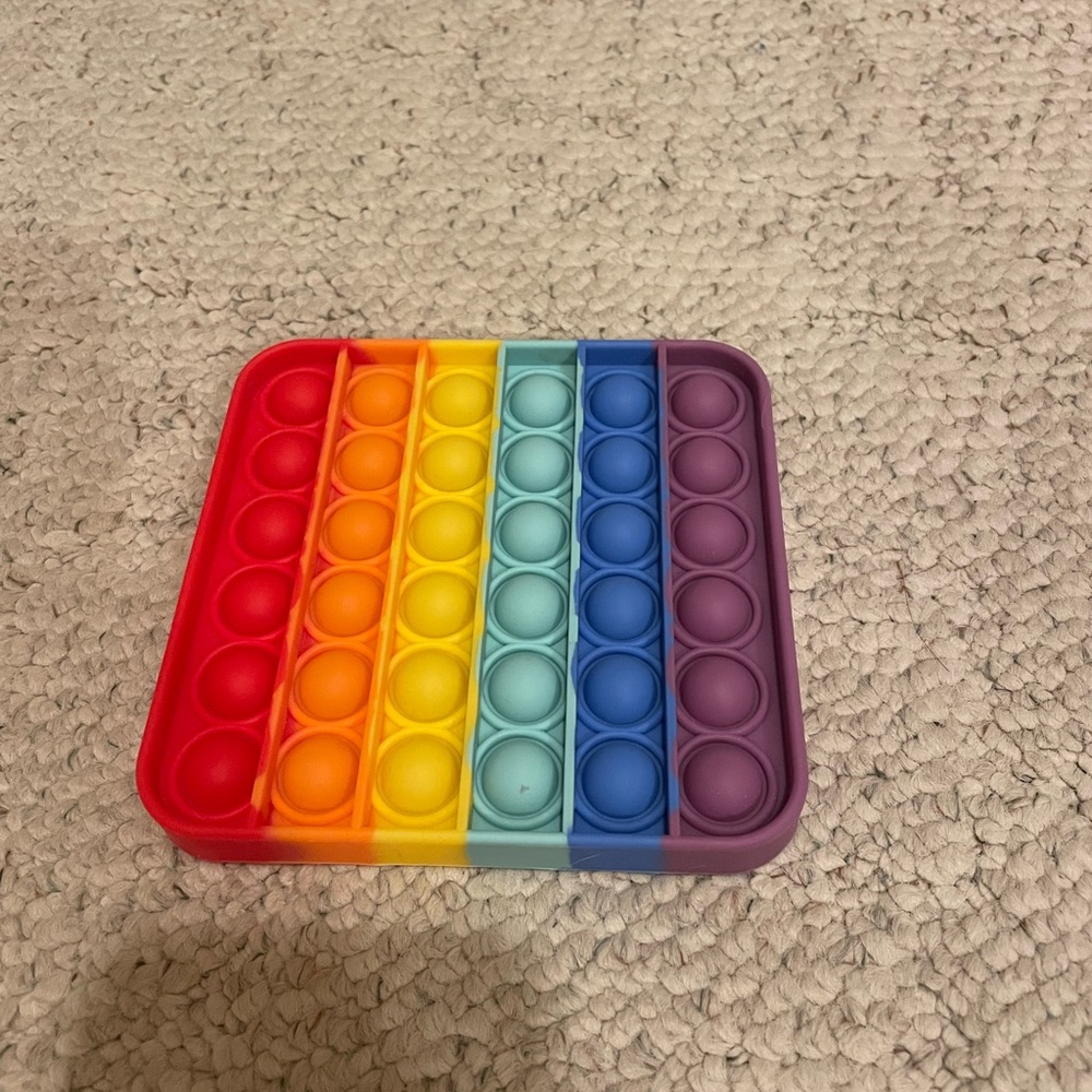 RAINBOW SQUARE POPIT
